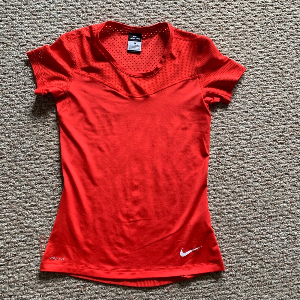 Nike Dri-Fit Red Fitted Shirt